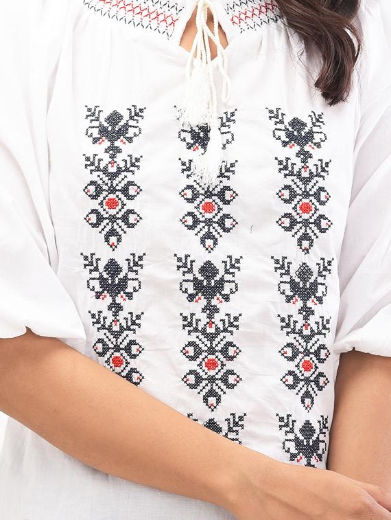 tie up neck embroidered top - 17691038 - Zoom Image - 5