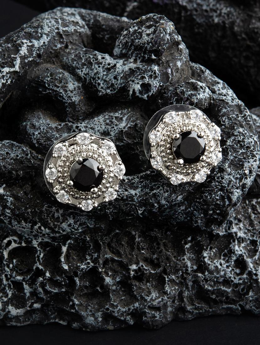 silver metal studs earring - 17691569 - Zoom Image - 1