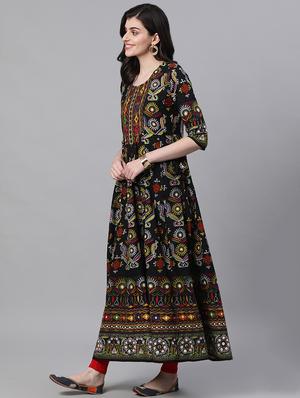 embroidered flared kurta - 17692080 - Standard Image - 2