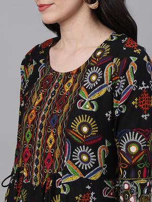 embroidered flared kurta - 17692080 - Standard Image - 4
