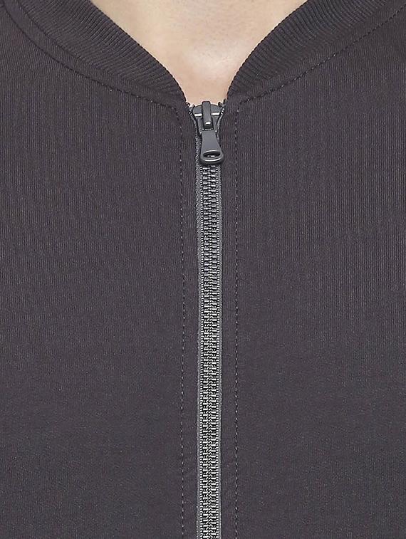 grey solid t-shirt - 17692238 - Zoom Image - 4