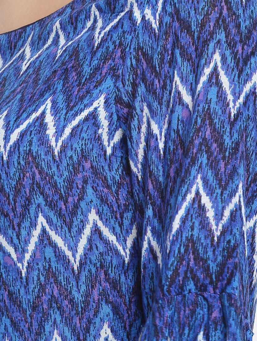bell sleeved chevron a-line dress - 17692320 - Zoom Image - 4