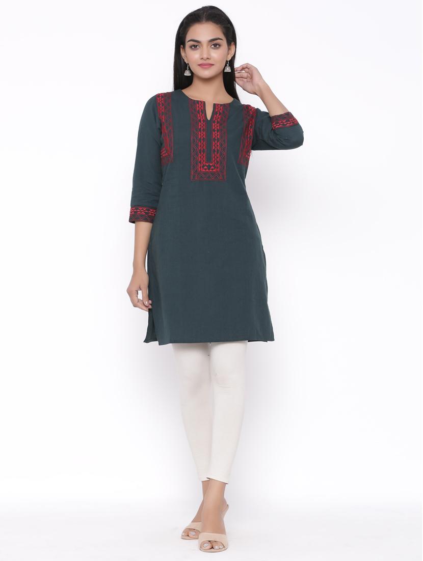 embroidered straight kurta - 17692924 - Zoom Image - 1