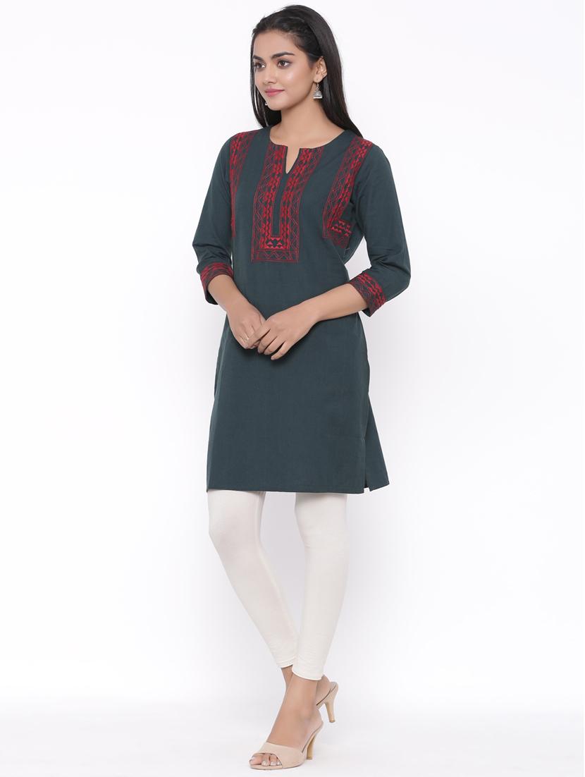 embroidered straight kurta - 17692924 - Zoom Image - 2