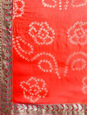 bandhani printed saree with blouse - 17695701 - Standard Image - 4