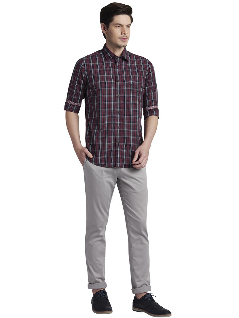 red checkered casual shirt - 17695975 - Zoom Image - 4