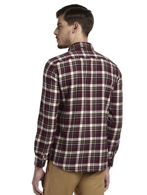 red checkered casual shirt - 17696591 - Standard Image - 4