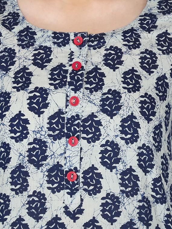 blue cotton straight kurta - 17697945 - Zoom Image - 5