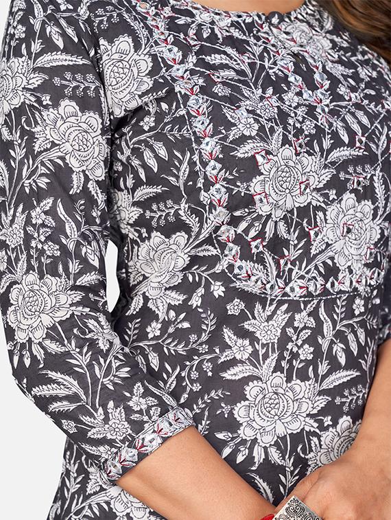 floral kurta pant set - 17709347 - Zoom Image - 4