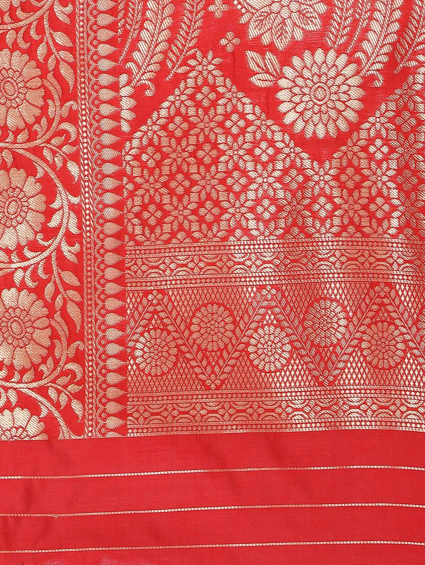 hot red banarasi saree with blouse - 17709570 - Zoom Image - 4