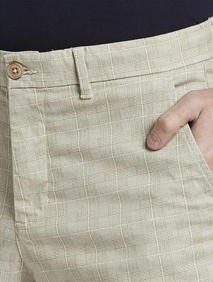 beige checkered bermuda shorts - 17709633 - Standard Image - 5