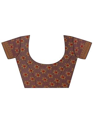 self design brasso saree with blouse - 17709936 - Standard Image - 3