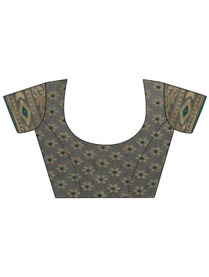 self design brasso saree with blouse - 17709937 - Standard Image - 3