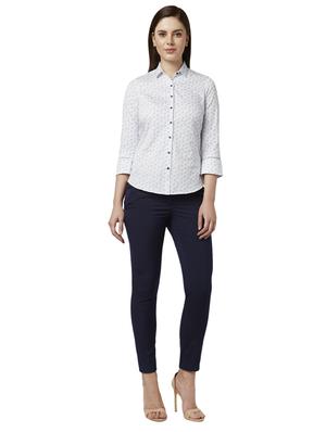 mid rise flat front trouser - 17710577 - Standard Image - 4