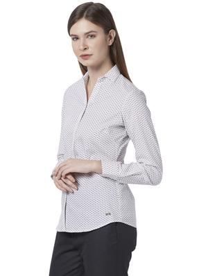 long sleeved printed shirt - 17710728 - Standard Image - 3