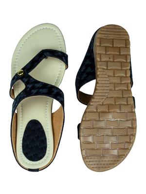 blue toe separator sandal - 17710809 - Standard Image - 4
