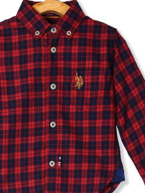 red checkered shirt - 17710968 - Standard Image - 3