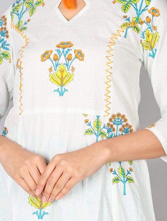 floral kurta palazzo set - 17714826 - Zoom Image - 4