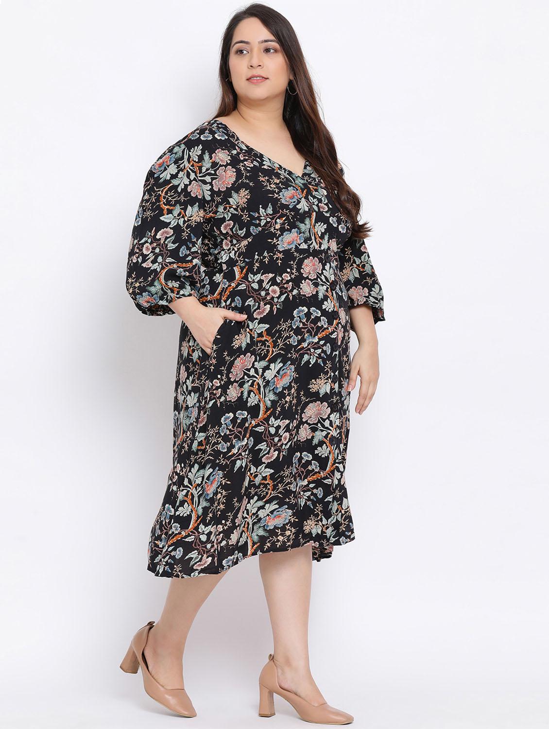 v-neck floral plus dress - 17715084 - Zoom Image - 2
