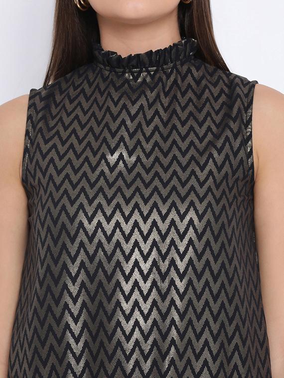 frill detail chevron top - 17715209 - Zoom Image - 5