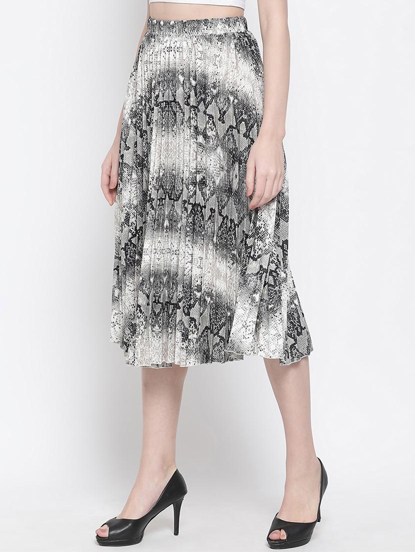 mid rise printed a-line skirt - 17715433 - Zoom Image - 2