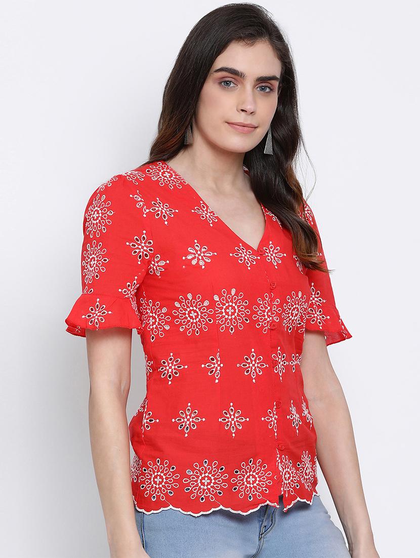 scallop hem embroidered top - 17715480 - Zoom Image - 2