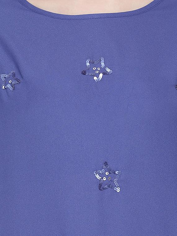 round neck embellished tunic - 17715581 - Zoom Image - 5