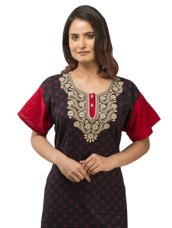 round neck printed nighty - 17718655 - Zoom Image - 4