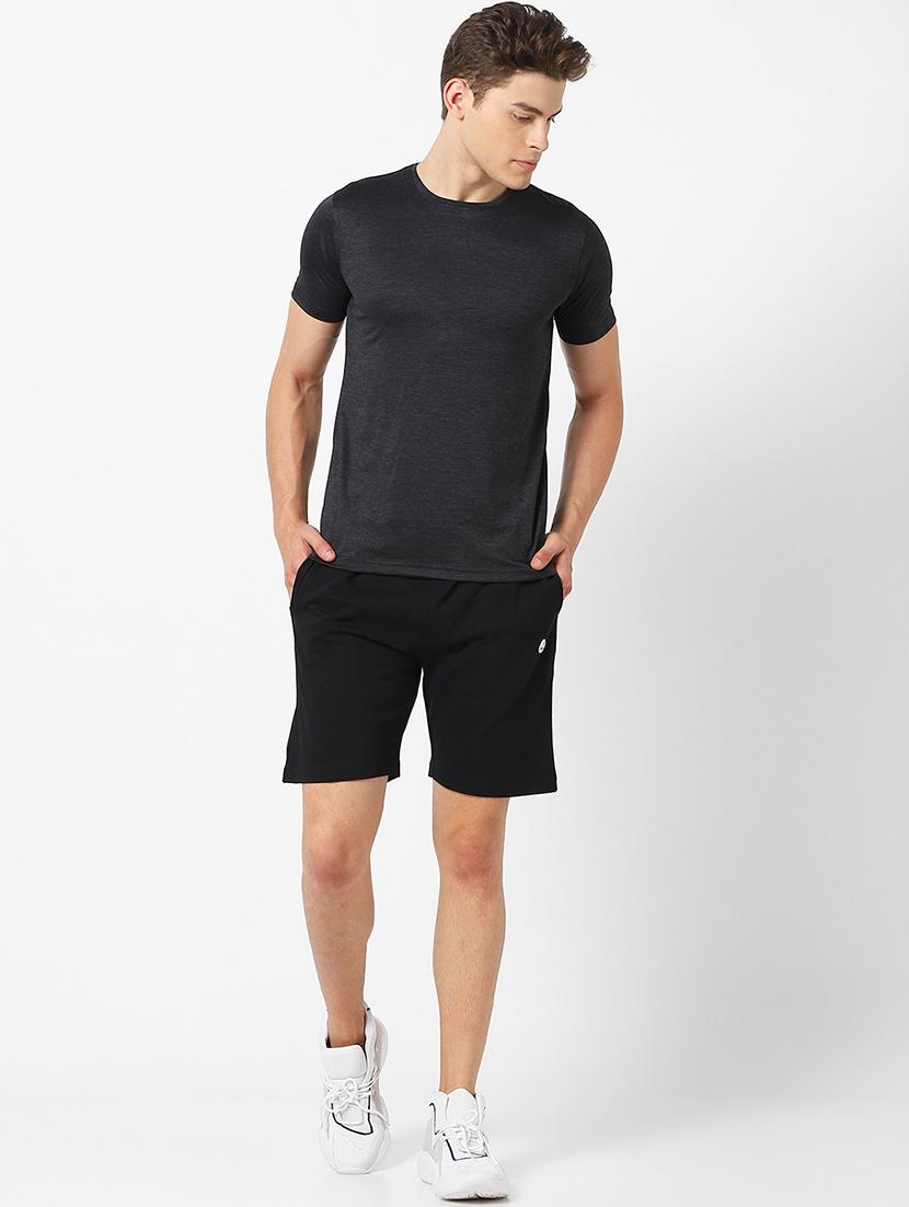 black solid t-shirt - 17732399 - Zoom Image - 4