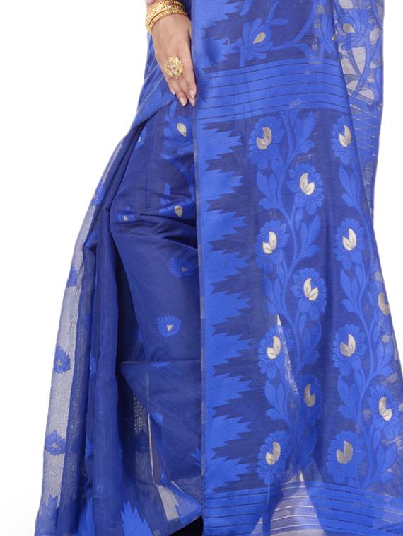 self design woven saree with blouse - 17732665 - Zoom Image - 4