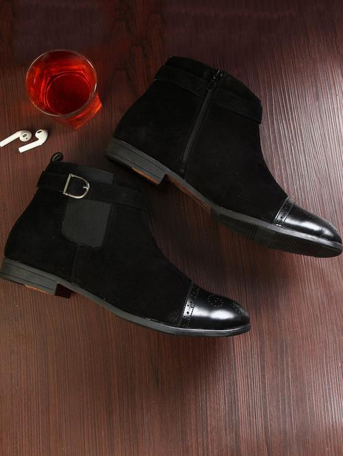 black leather handicraft boots - 17734565 - Very Small Image - 1