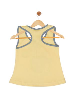 yellow printed shorts set - 17734694 - Standard Image - 4