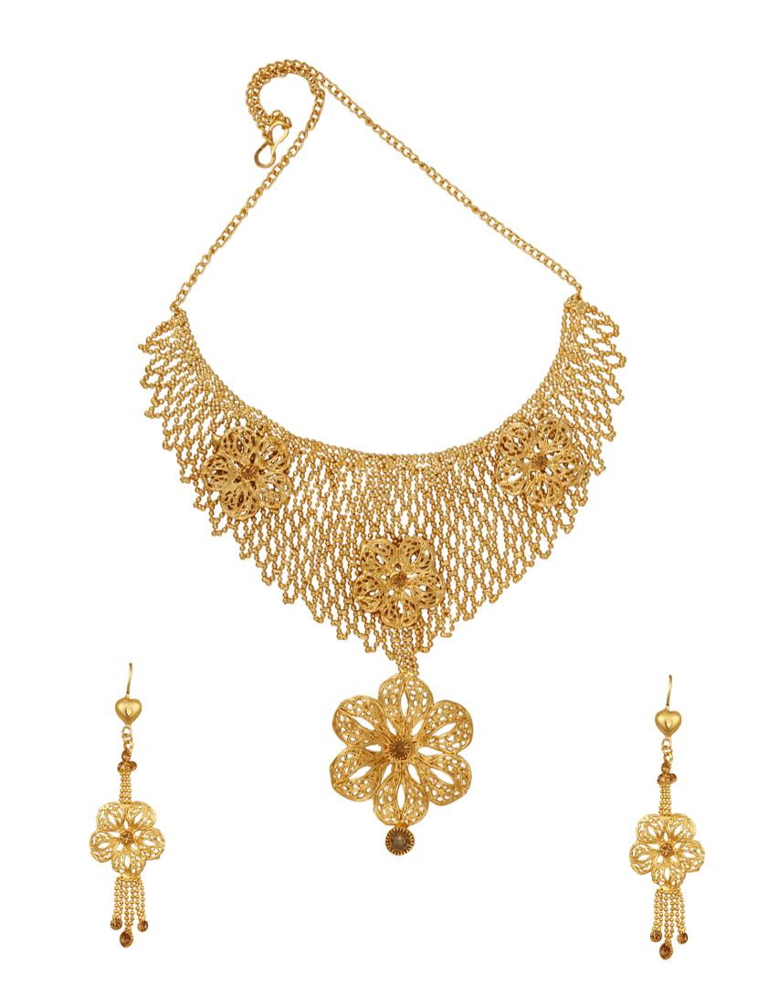 gold choker necklace - 17737073 - Zoom Image - 3