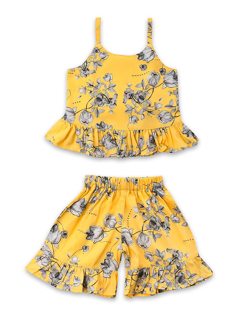 floral top with shorts set - 17740429 - Zoom Image - 2