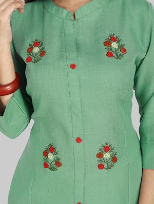 solid embroidered straight kurta - 17743596 - Standard Image - 4