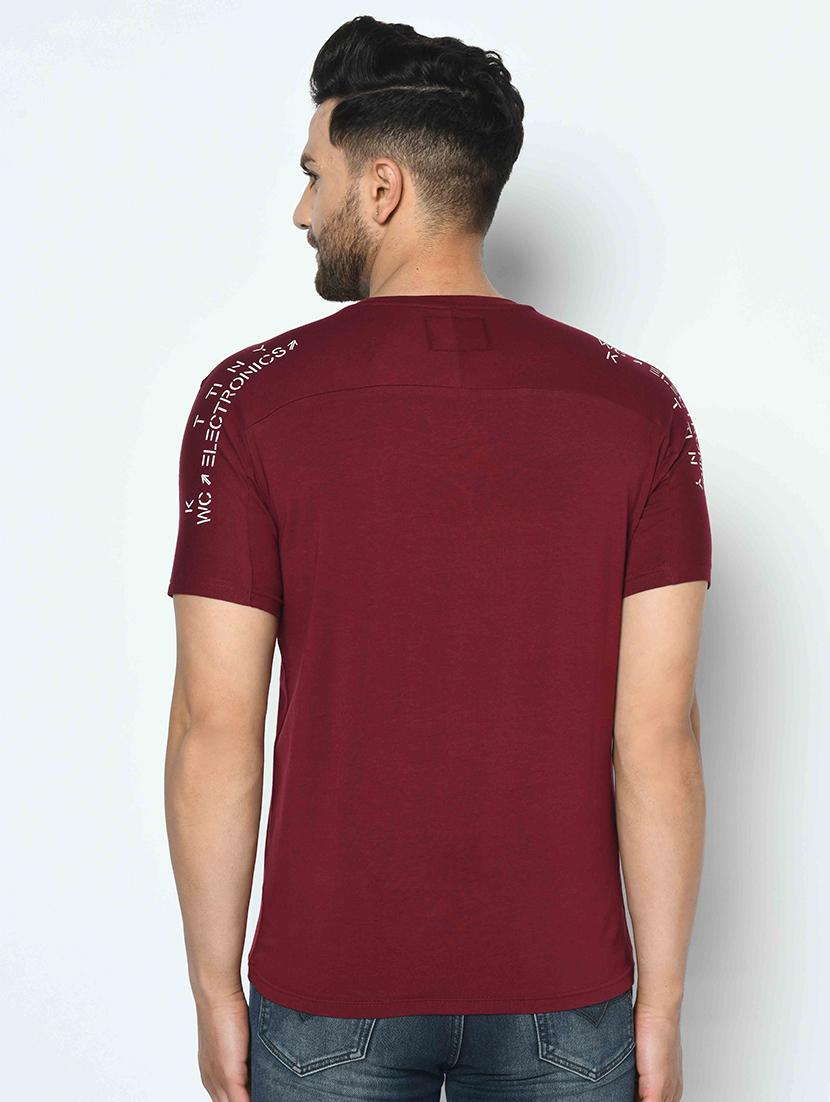 maroon printed t-shirt - 17745730 - Zoom Image - 3