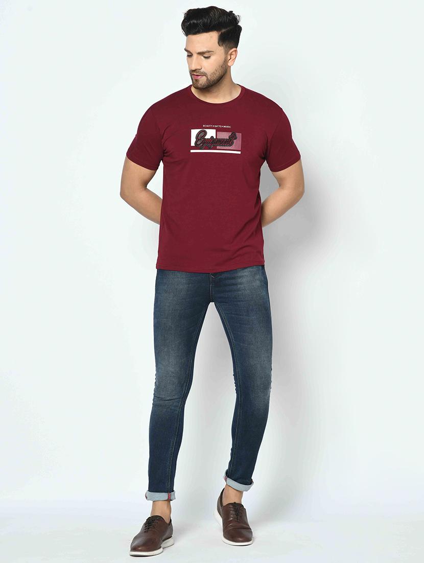maroon printed t-shirt - 17745730 - Zoom Image - 4