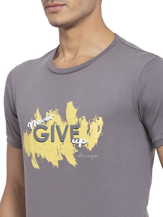 grey chest print t-shirt - 17749291 - Zoom Image - 5