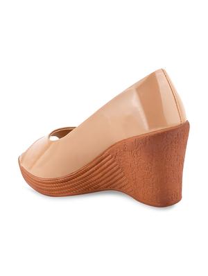 beige synthetic platforms pumps - 17750978 - Standard Image - 3