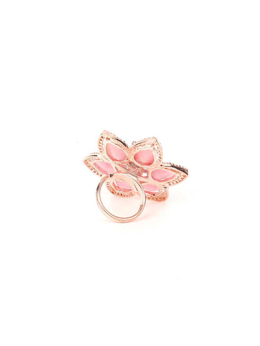gold metal finger ring - 17756091 - Zoom Image - 4