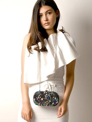 black embellished regular clutch - 17756320 - Standard Image - 5