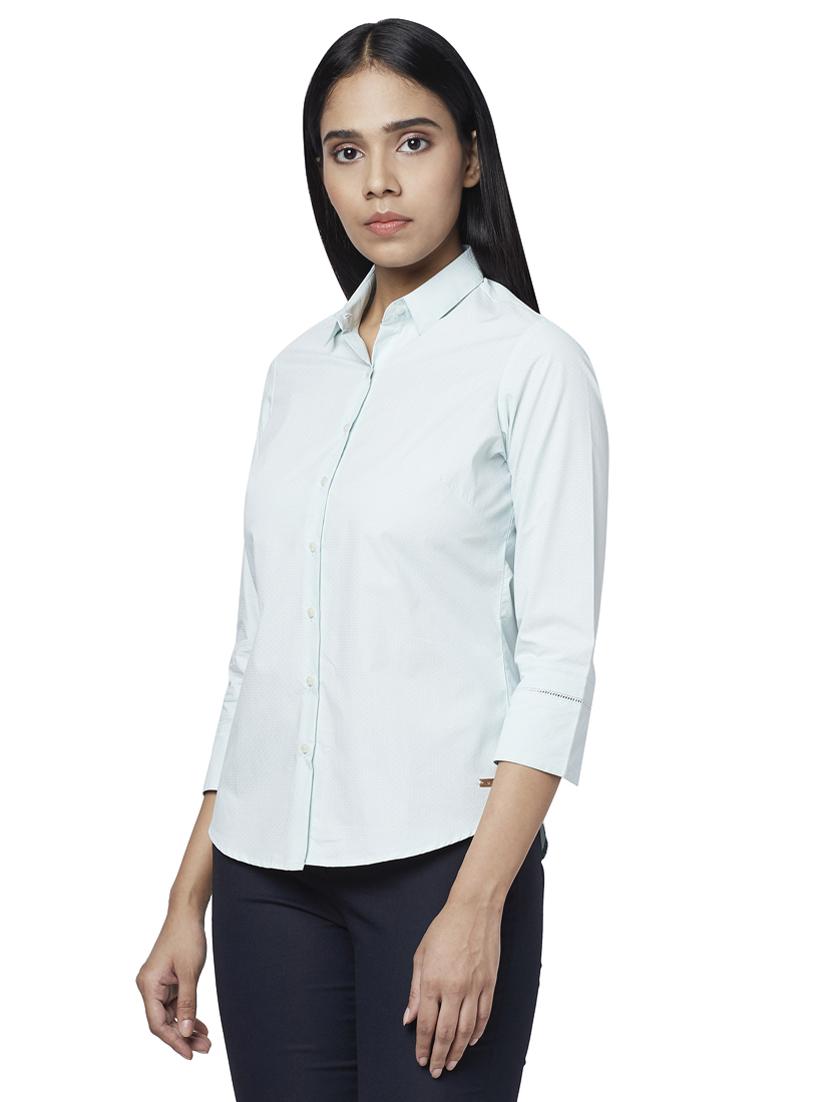 curved hem solid shirt - 17759227 - Zoom Image - 2