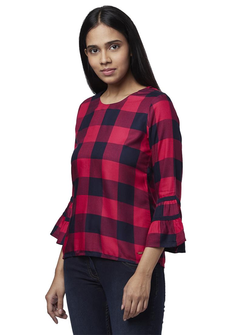 bell sleeved checkered top - 17759359 - Zoom Image - 2