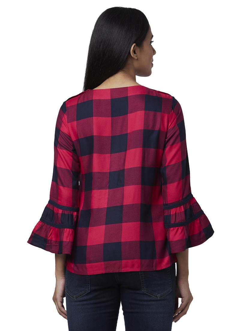 bell sleeved checkered top - 17759359 - Zoom Image - 3
