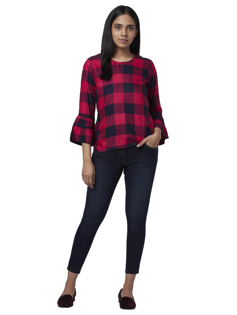 bell sleeved checkered top - 17759359 - Zoom Image - 4