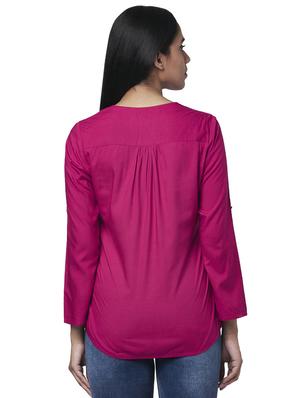 notch neck solid top - 17759435 - Standard Image - 3