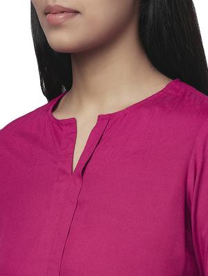 notch neck solid top - 17759435 - Standard Image - 5