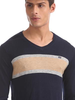 navy blue color block pullover - 17761332 - Standard Image - 5