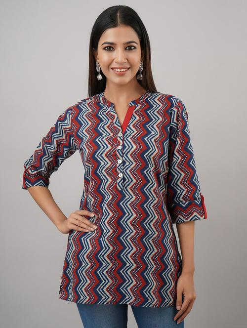 mandarin neck chevron tunic - 17763933 - Standard Image - 1