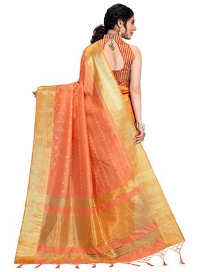 gold bordered handloom saree with blouse - 17764824 - Standard Image - 2